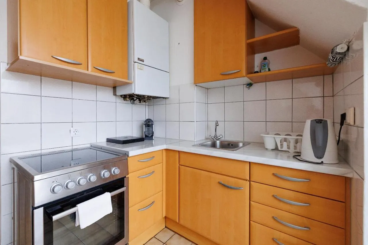 Cozy Apartment Near Center Vienna